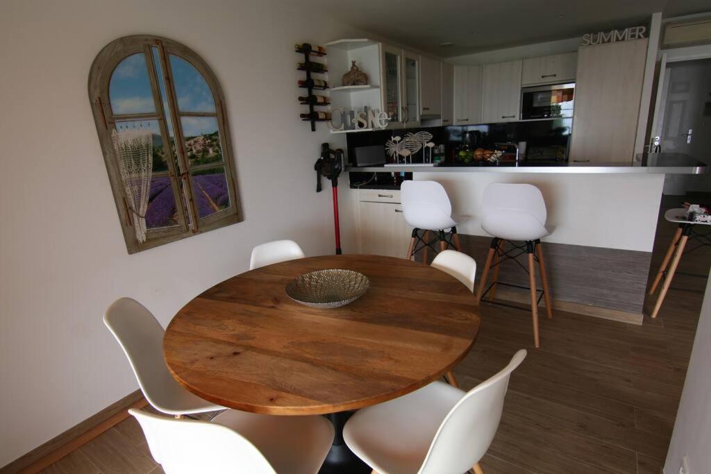 Ajaccio Maison Bord De Mer Dans Residence Avec Piscine Exterior foto